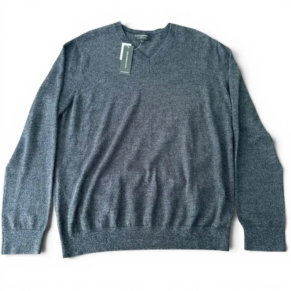 Banana Republic 100% Merino Wool V Neck Sweater Men Large Gray Pullover NWT New